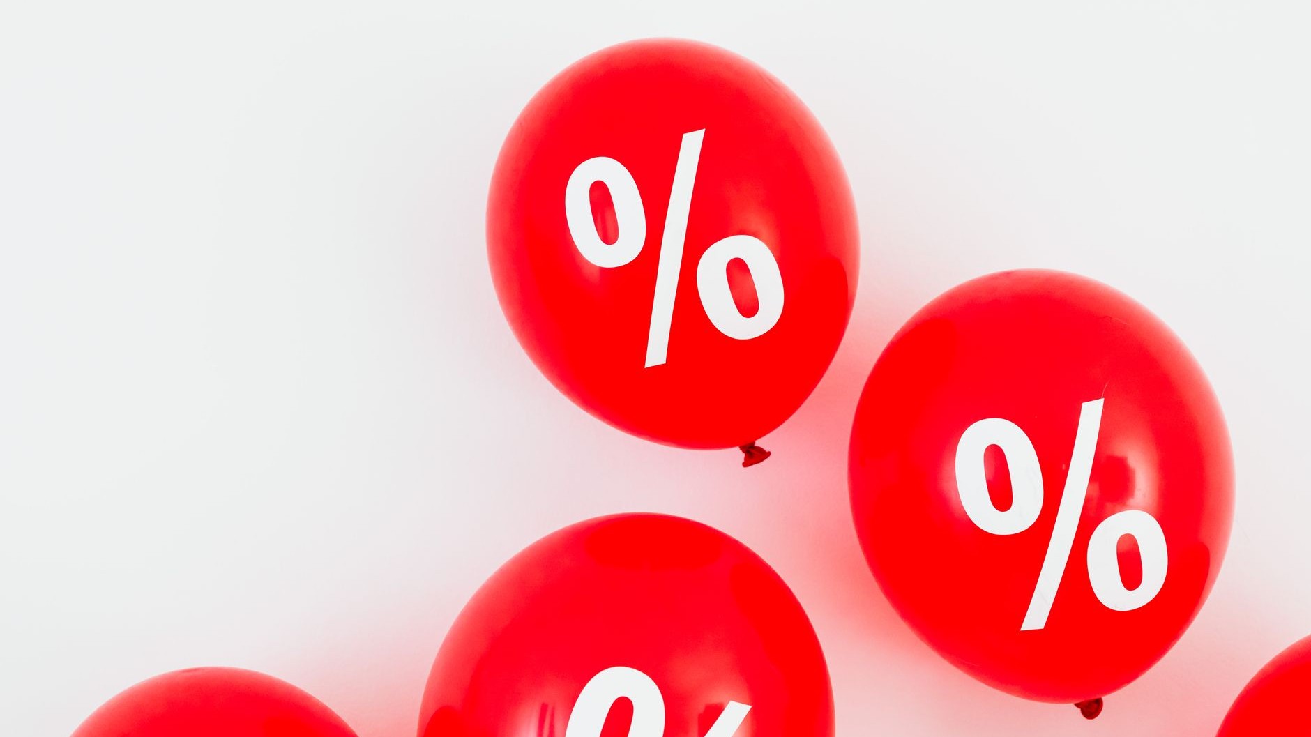 « Repassez mardi prochain » : la réponse d'un employé E.Leclerc devant le rayon des lots à prix choc vidé avant midi